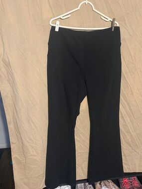 HALARA Black Flare Leggings